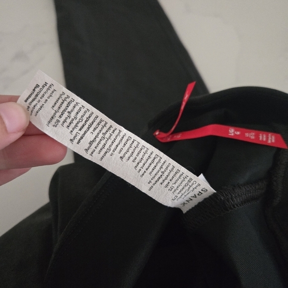 Spanx Faux Leather High Waisted Black Leggings Full Length Women's Size Large - Picture 4 of 6